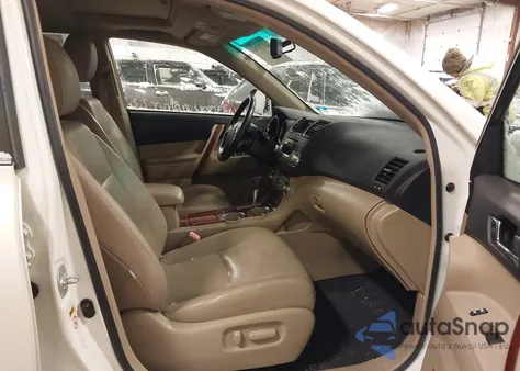 2011 Toyota Highlander Hybrid Limited V6 from USA, damaged, VIN JTEDC3EH8B2000937